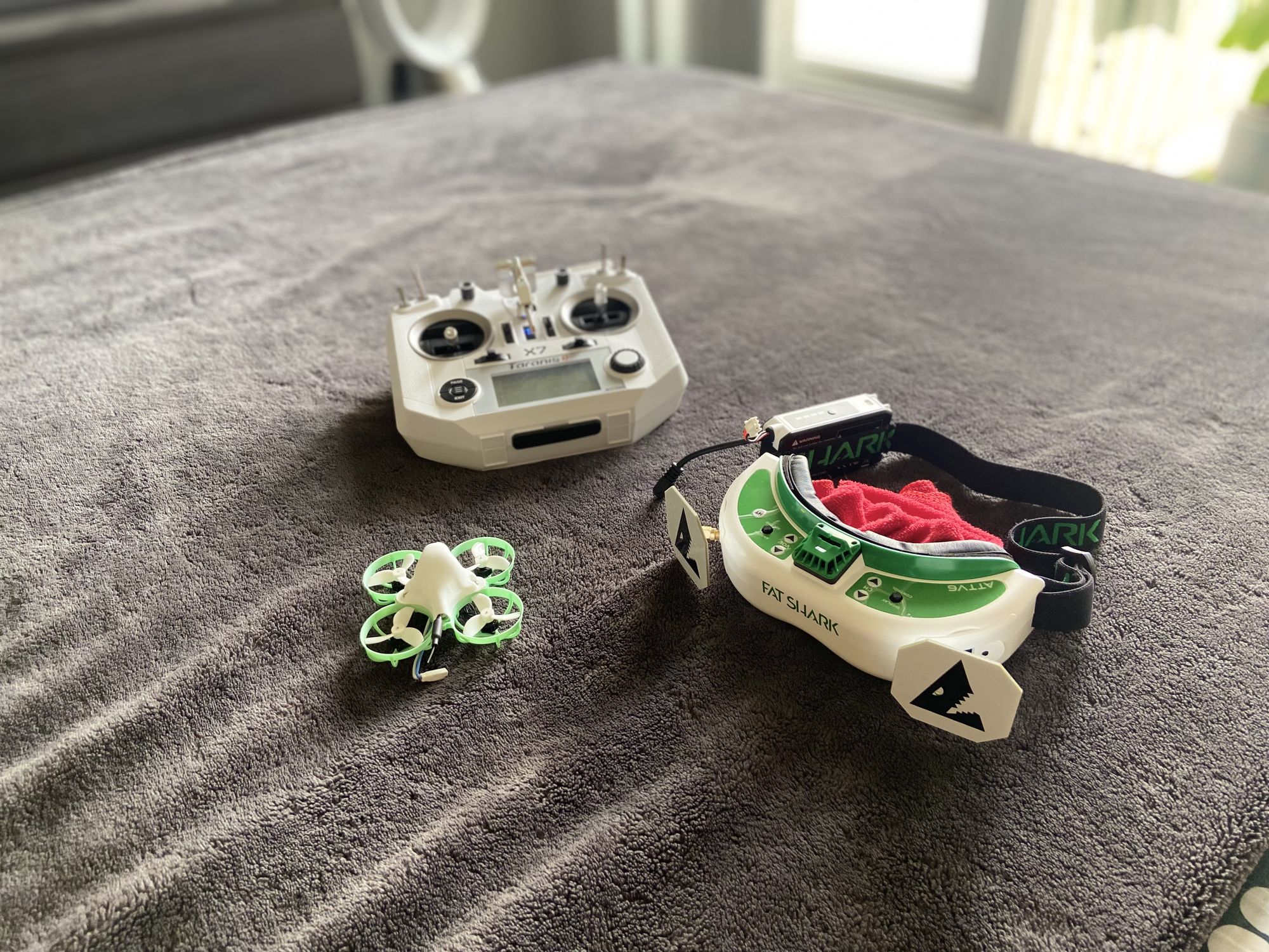 fpv-first-kit-taranis-fatshark.jpg700